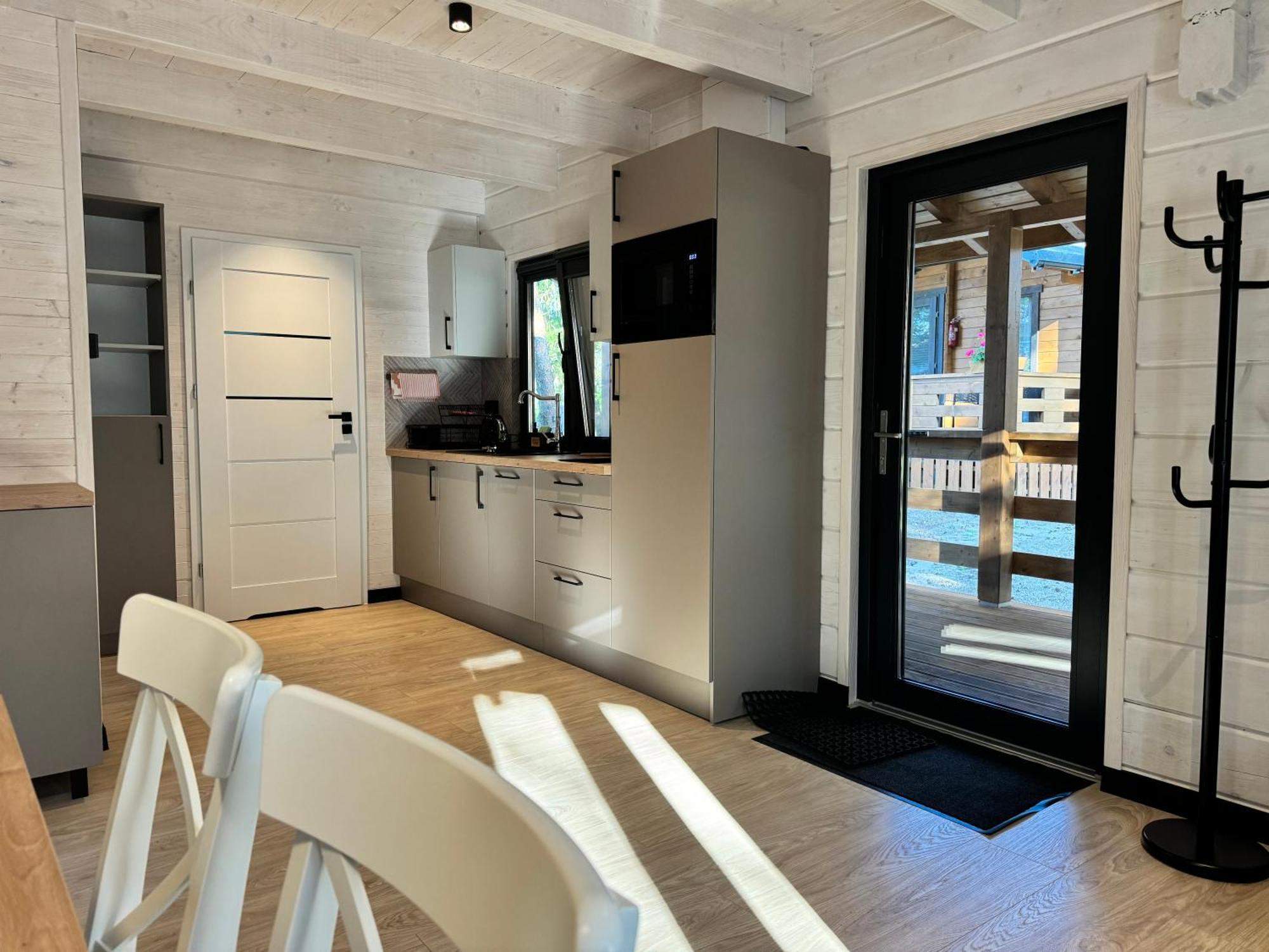 - Sosnowy Lodge Pobierowo